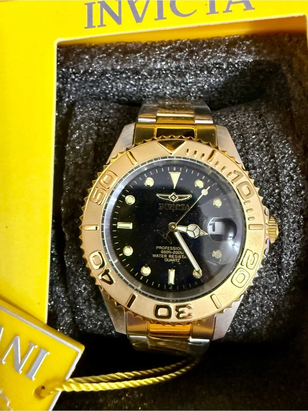 Invicta Pro Diver Abbysor 29948 Two-Tone Men’s Watch NWT w/ Case and Plastic